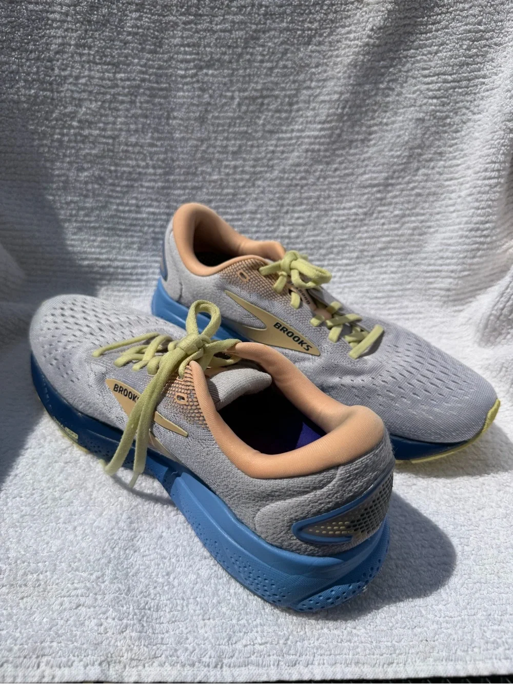 Brooks Ghost 16 Women’s 9.5 B Haze Blueprint Peach Running Shoes 1204071B182